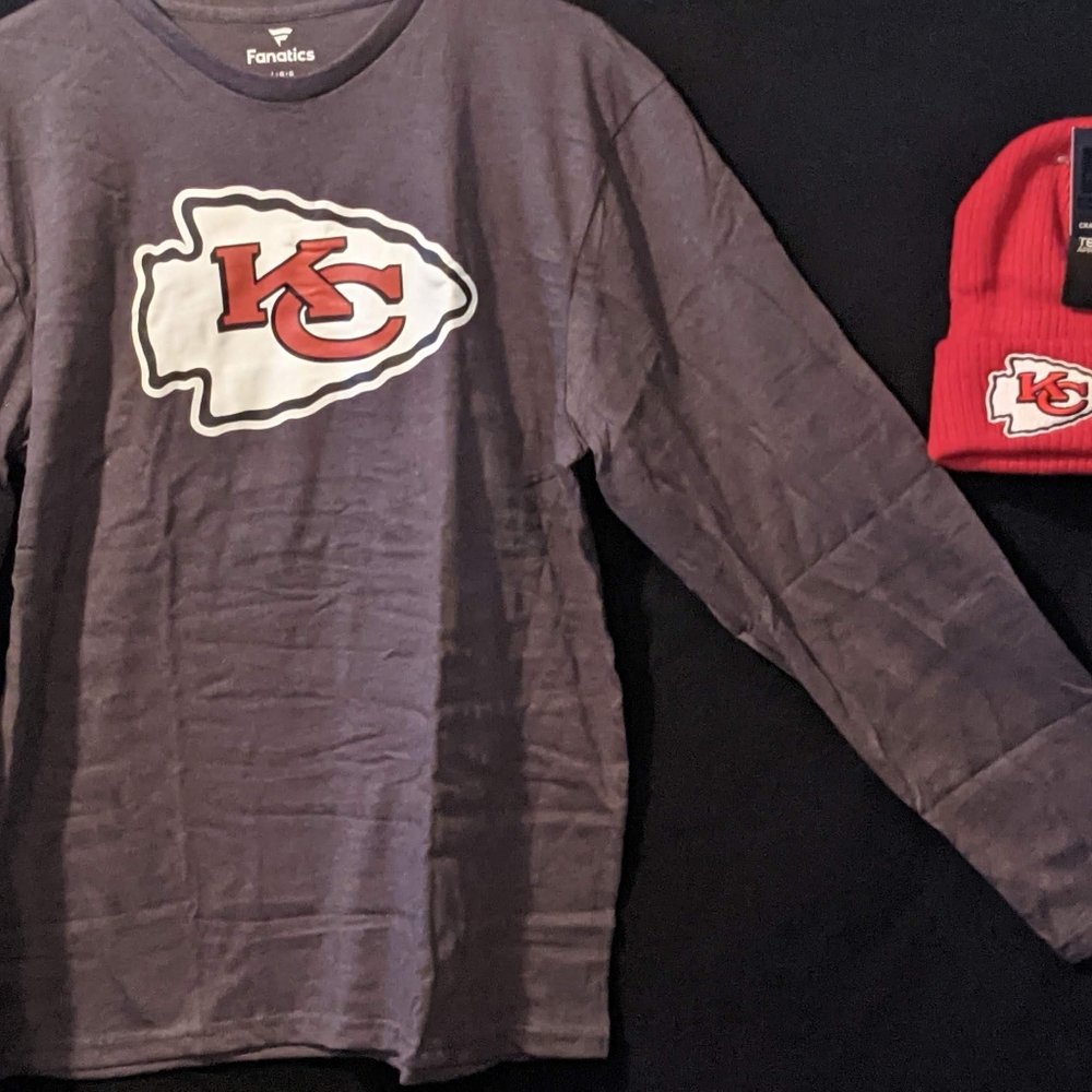 Chiefs Fanatics Long Sleeve and Skull Cap combo